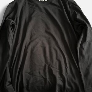 🚨$5 CLEAROUT 🚨 Uniqlo Men's Black Long Sleeve Tee